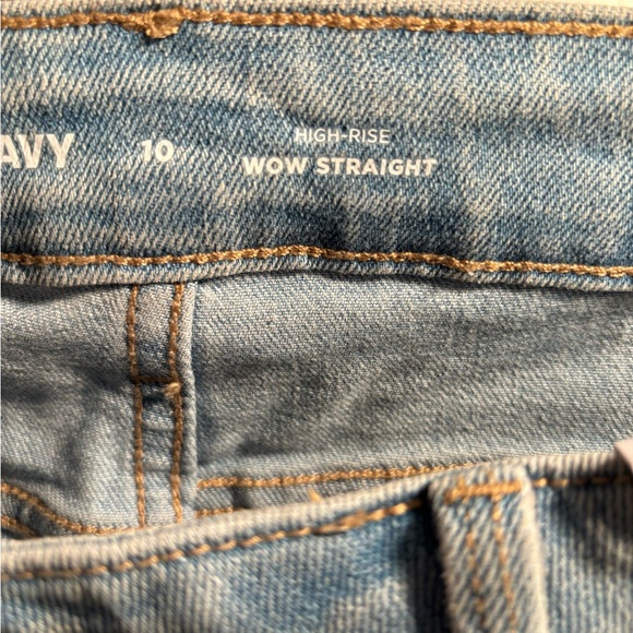 NEW WITH TAGS - Old Navy - High Rise Wow Straight Jeans - Size 10 - Picture 4 of 5